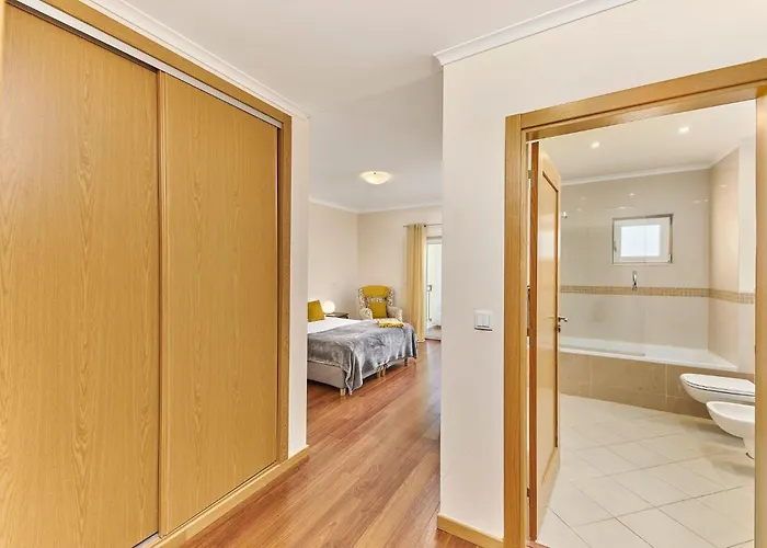 Apartament Pacifico, O Pomar